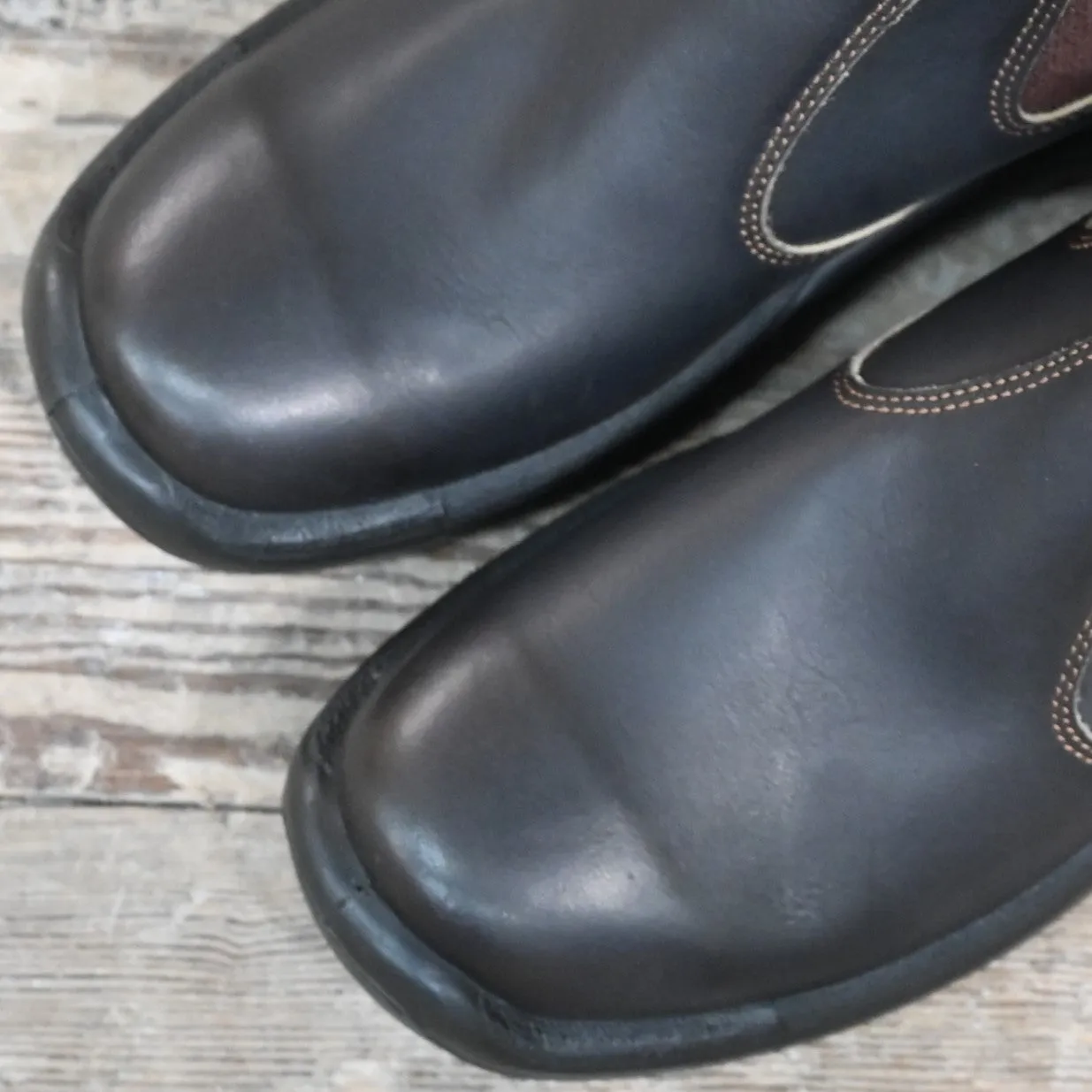 Blundstone Slip-On Work Boot W/Safety Ratings In Brown Oiled Leather
