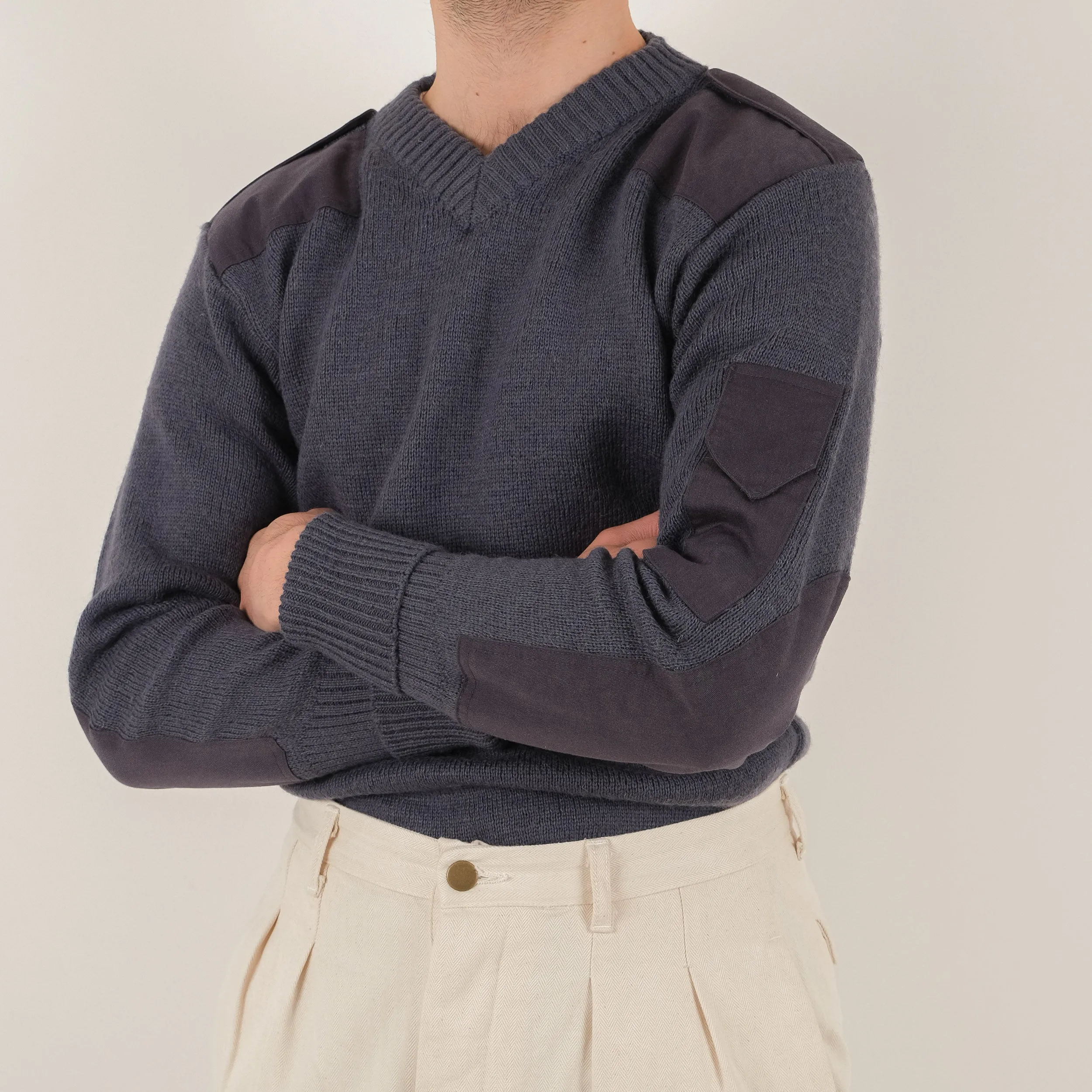 BRITISH RAF WOOL SWEATER - V-NECK
