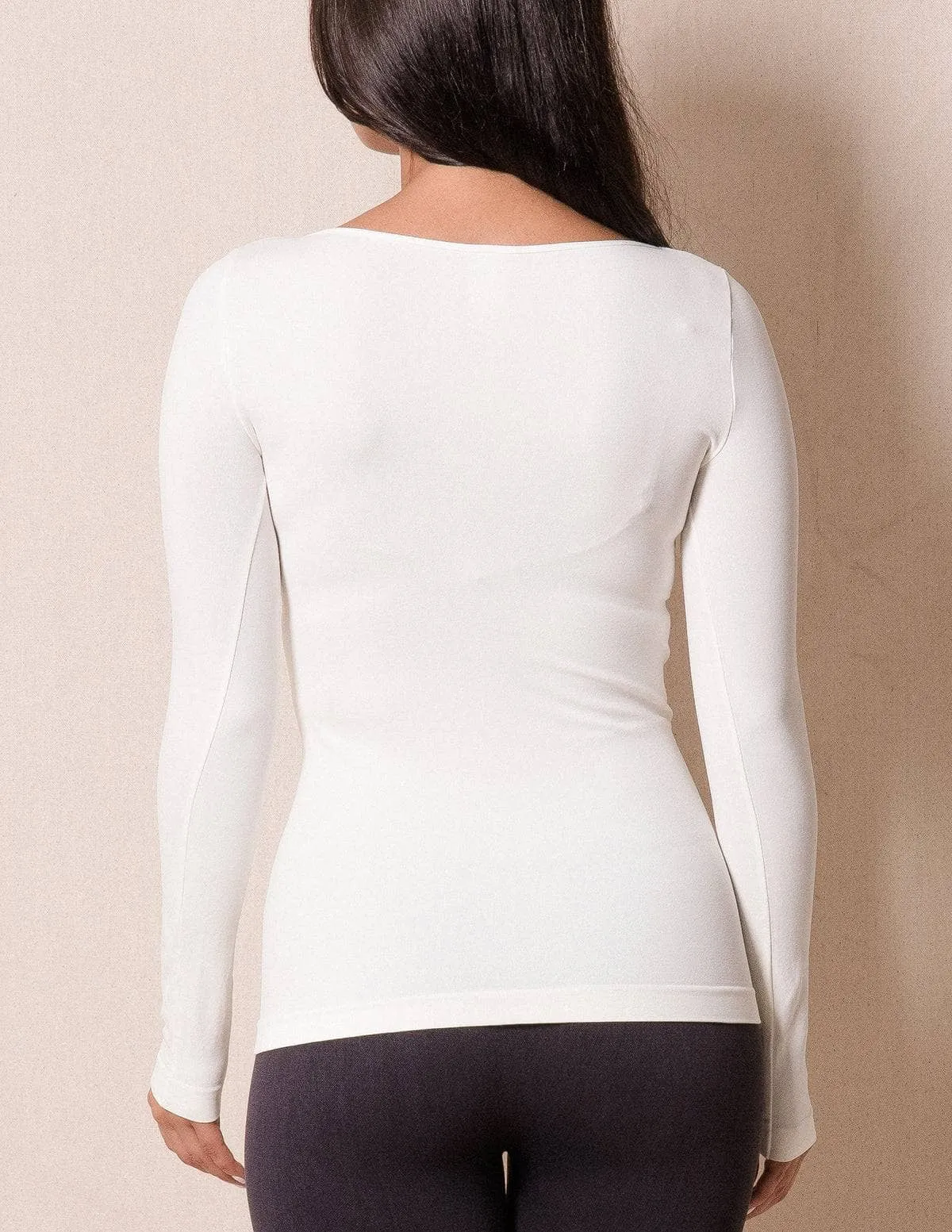 Control Fit Scoop Neck Tee