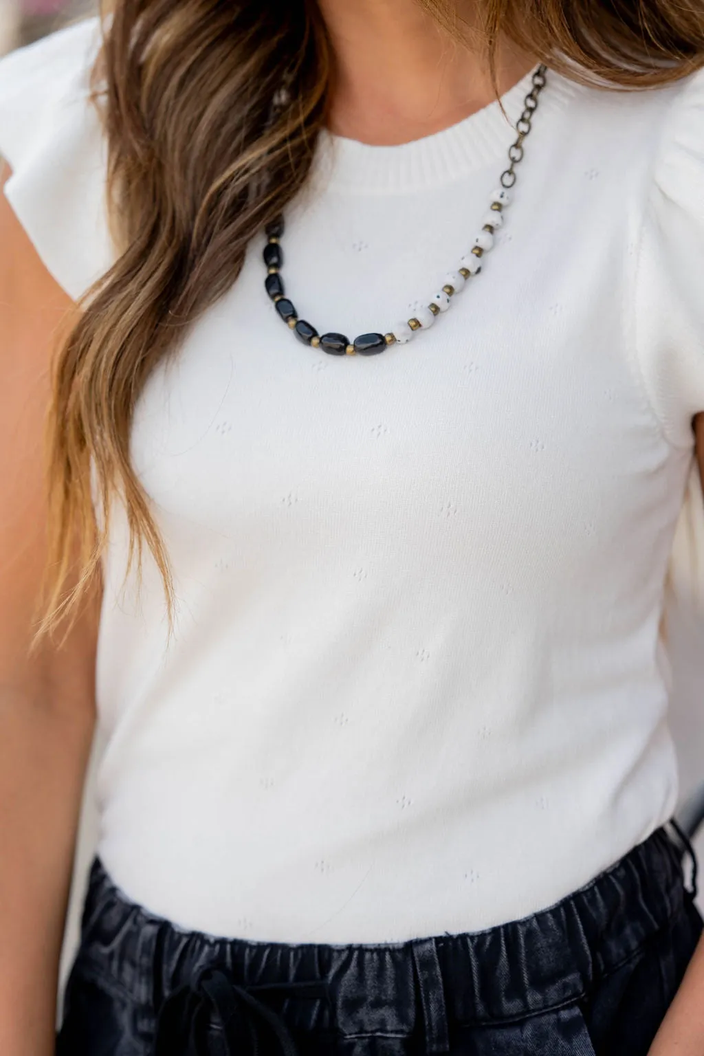 Detailed Ribbed Trim Knit Tee