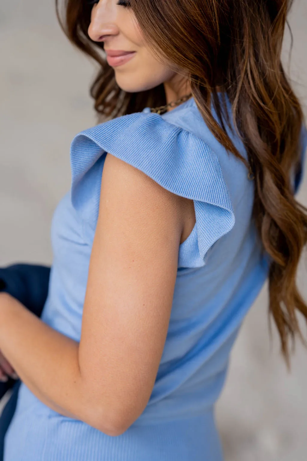Detailed Ribbed Trim Knit Tee