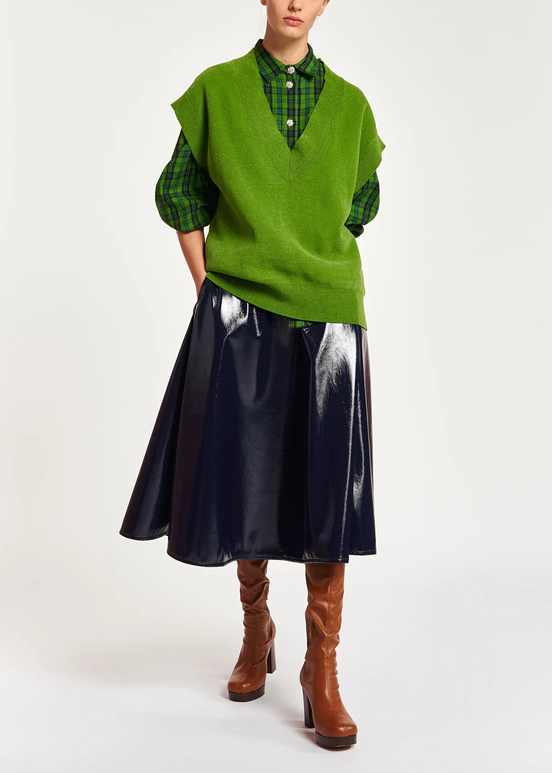 Green sleeveless knitted vest
