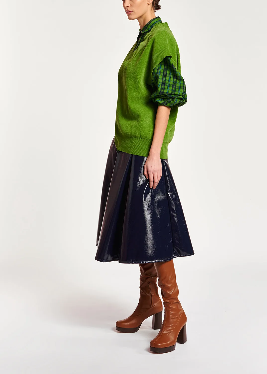 Green sleeveless knitted vest