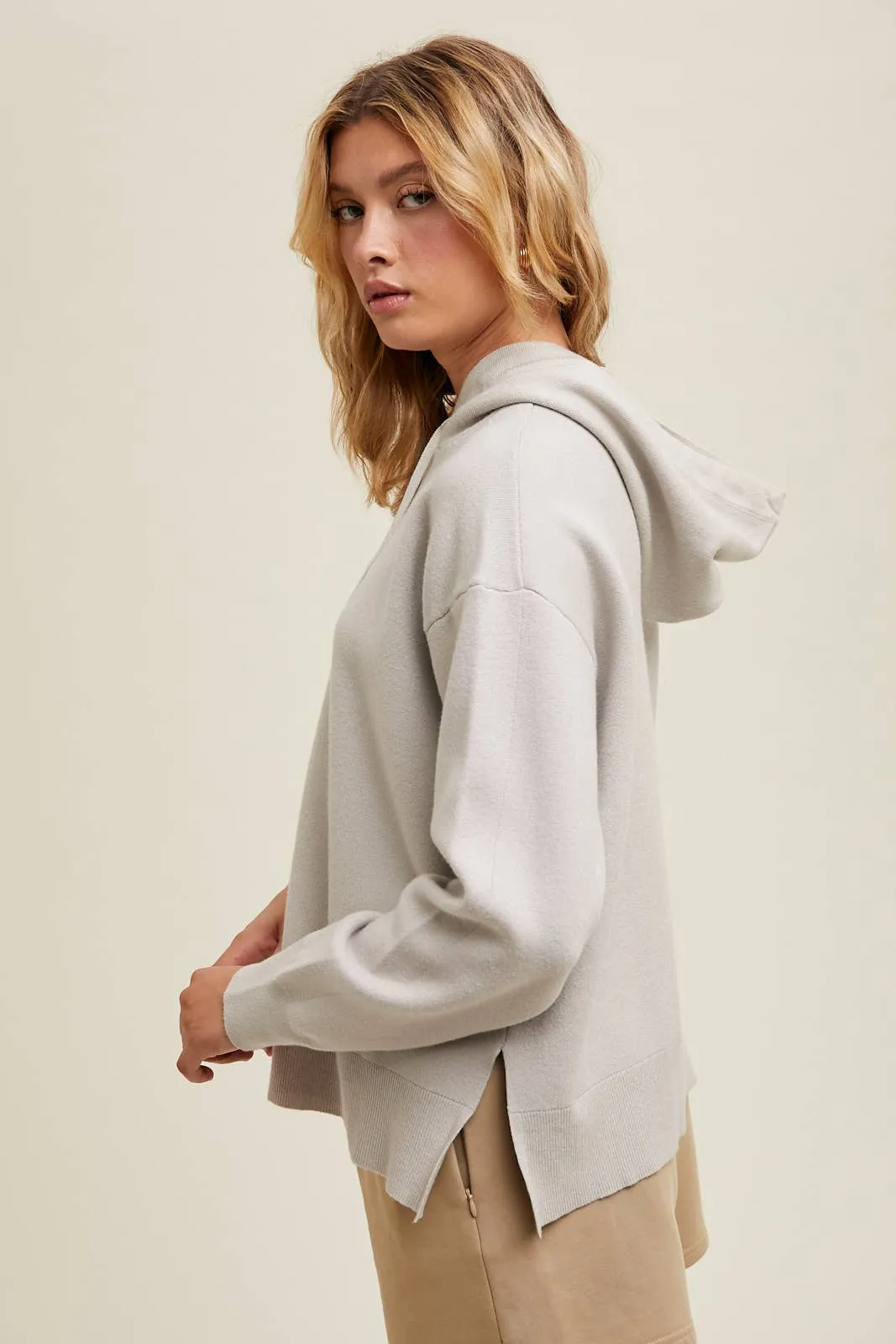 HOODED SWEATER WITH SIDE SLITS