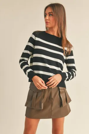STRIPED ROUND NECK SWEATER