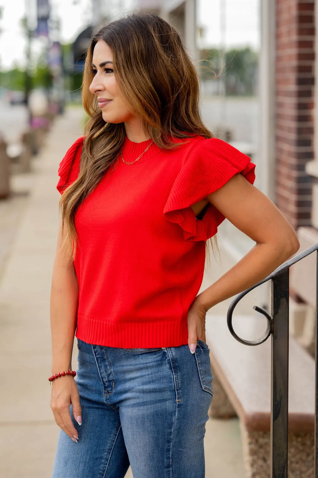 Thick Ribbed Ruffle Knit Tee