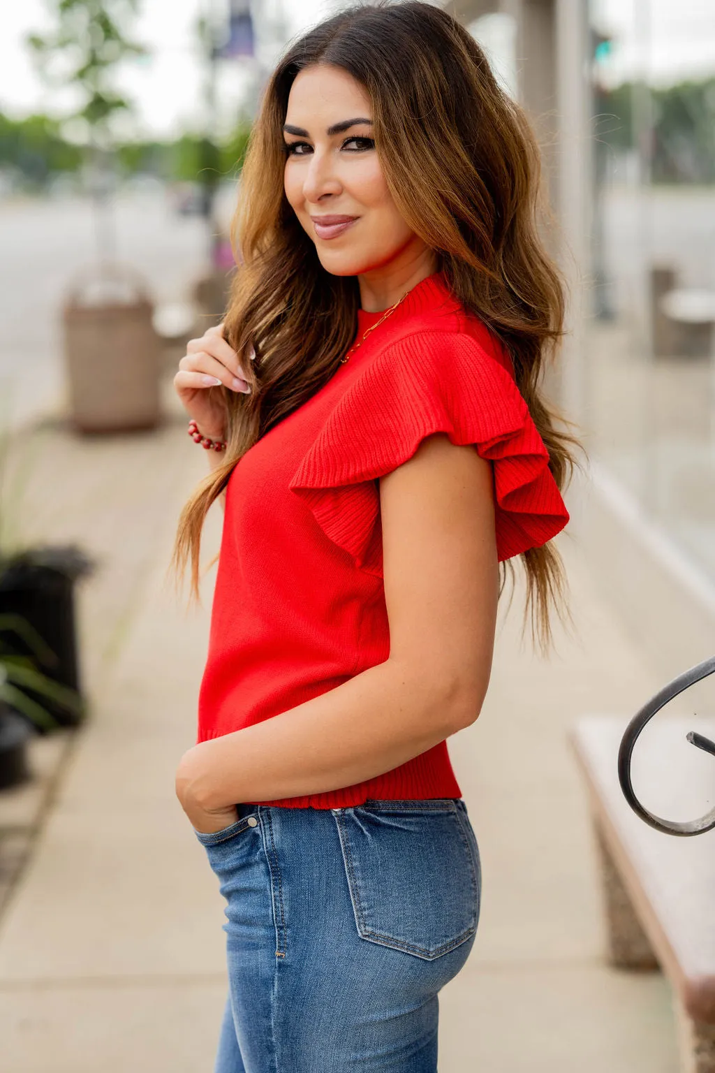 Thick Ribbed Ruffle Knit Tee